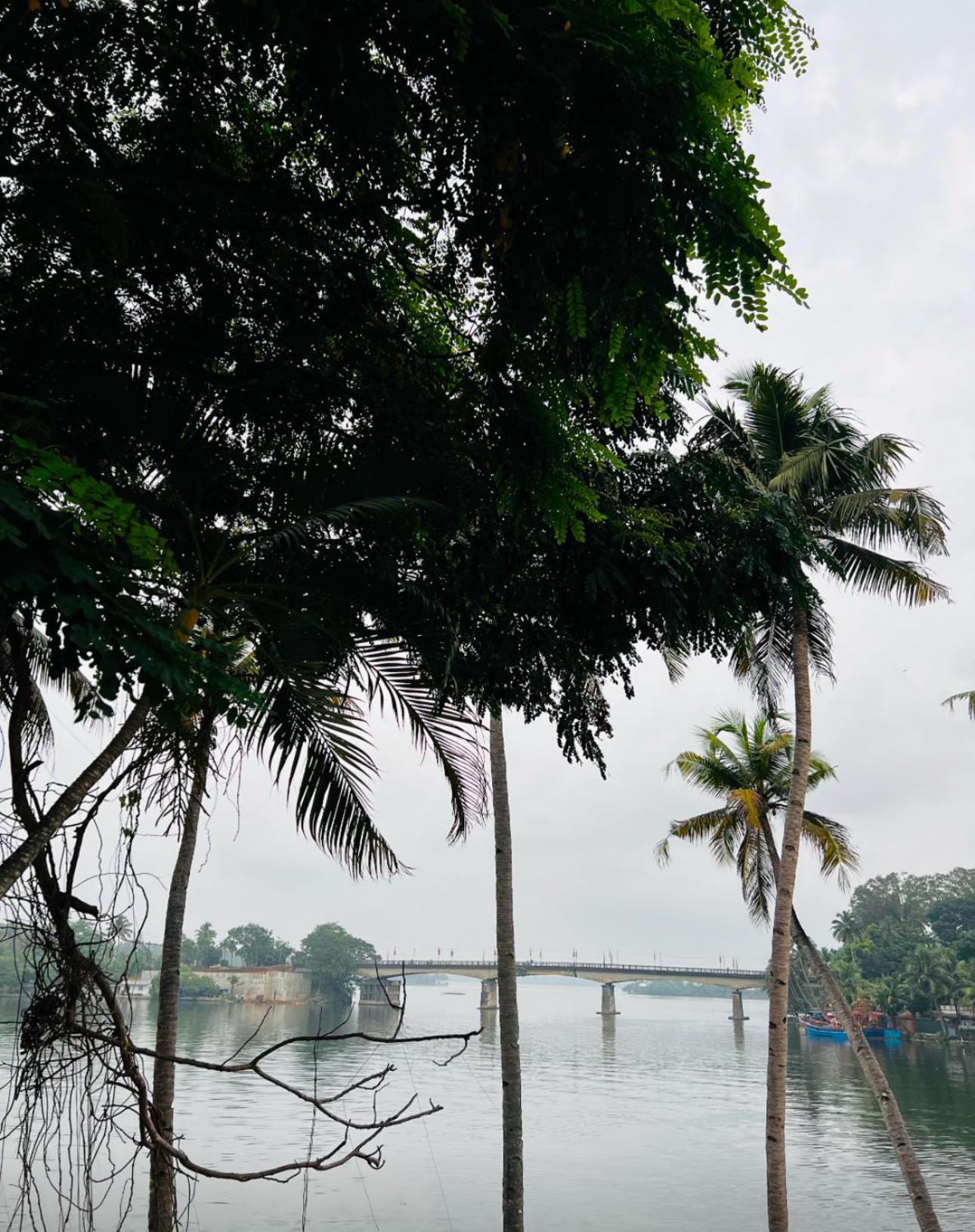 Jaladarshini Lakeside Gardens Coulão Exterior foto